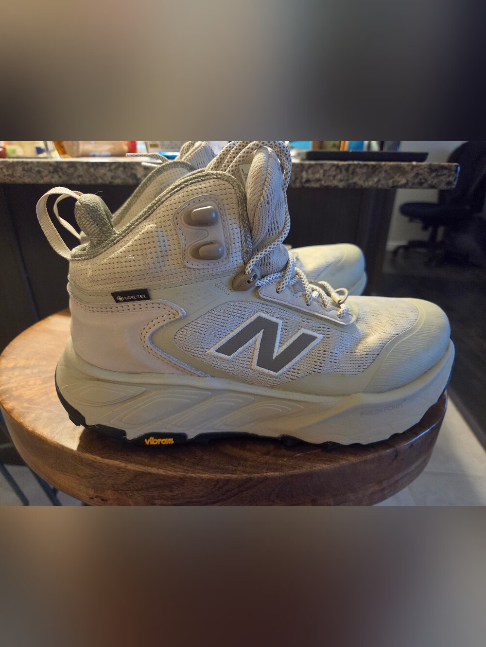 New Balance Unisex Fresh Foam Hierro Hiking Trail Boot Shoe W9 M7.5